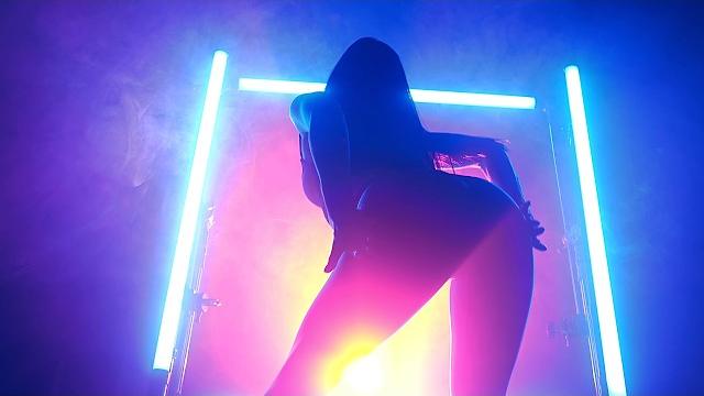 Nomoo - big ass (official video) Nomoo - big ass (official video)