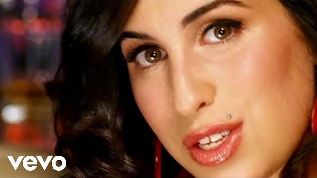 Amy winehouse - stronger than me Amy winehouse - stronger than me