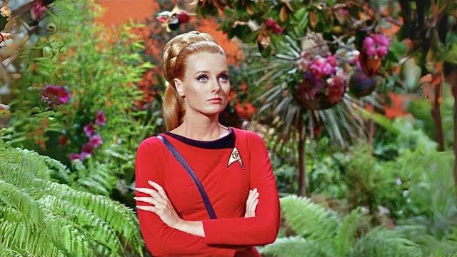 Fans never noticed these things about star trek Fans never noticed these things about star trek