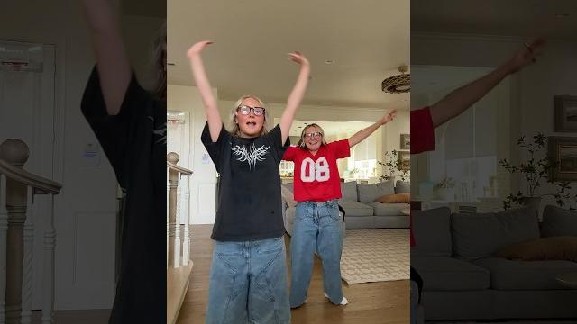 Wait for it!!! #16kids #bigfamily #notenoughnelsons #nenfam #castlehouse #sisters #twins Wait for it!!! #16kids #bigfamily #notenoughnelsons #nenfam #castlehouse #sisters #twins
