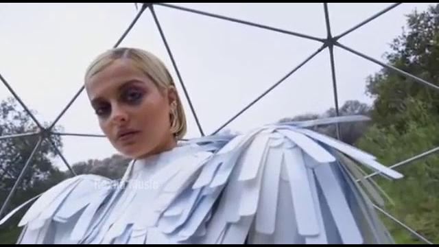 Bebe rexha - girl in the mirror Bebe rexha - girl in the mirror