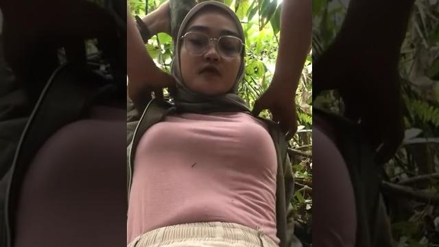 Ngentot di kebun #shorts #viral #short Ngentot di kebun #shorts #viral #short