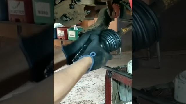 Меняем пыльник шруса с помощью бутылки... Меняем пыльник шруса с помощью бутылки...