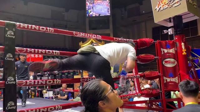 徐晓冬vs长岛雄一郎/2019年11月22日/曼谷伦披尼拳馆(高清版) 徐晓冬vs长岛雄一郎/2019年11月22日/曼谷伦披尼拳馆(高清版)