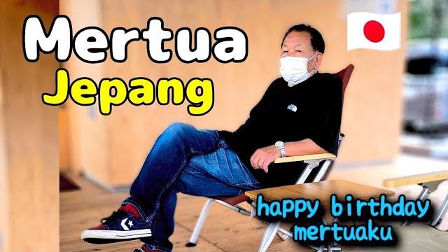 Mertua jepang ulang tahun , mari kita rayakan Mertua jepang ulang tahun , mari kita rayakan