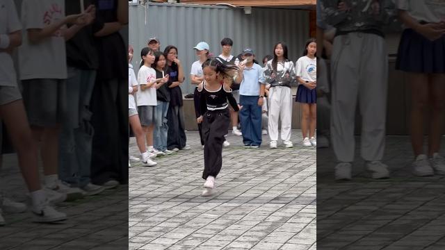 New slickback cute kid’s dancer!! #춤추는곰돌 #춤추는곰돌의랜덤댄스 #슬릭백 #슬릭백챌린지 #slickback #slickbackchallenge New slickback cute kid’s dancer!! #춤추는곰돌 #춤추는곰돌의랜덤댄스 #슬릭백 #슬릭백챌린지 #slickback #slickbackchallenge