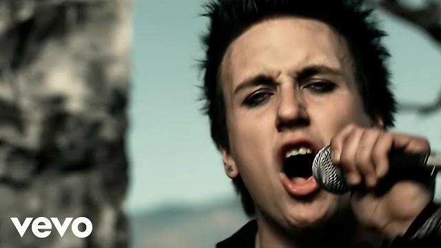 Papa roach - scars (official music video) Papa roach - scars (official music video)