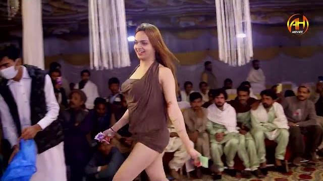 Titlee jaan new 2023 punjabi hot dance || dudh choo ke peyawan gi || ah movies bhakkar Titlee jaan new 2023 punjabi hot dance || dudh choo ke peyawan gi || ah movies bhakkar