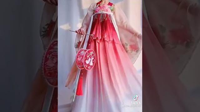 哇哇哇这些古风衣服好好看啊! 哇哇哇这些古风衣服好好看啊!