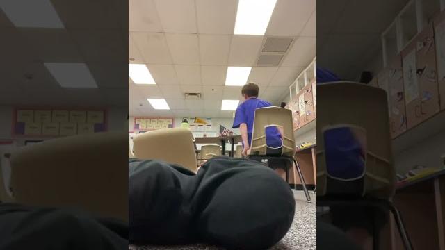 B-b-b-bingoo #funny #viralvideo #prank #fall #chair B-b-b-bingoo #funny #viralvideo #prank #fall #chair