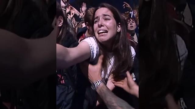 Michael jackson surprises fan during ‘you are not alone’ Michael jackson surprises fan during ‘you are not alone’