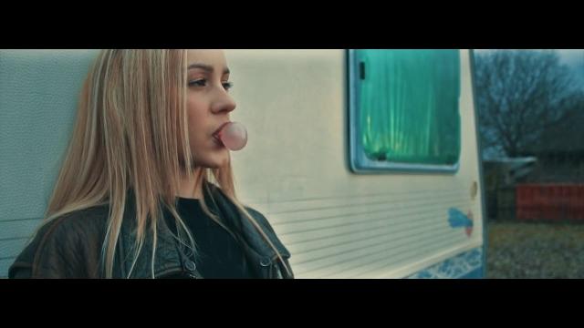 Hey amber - sarah (official video) Hey amber - sarah (official video)