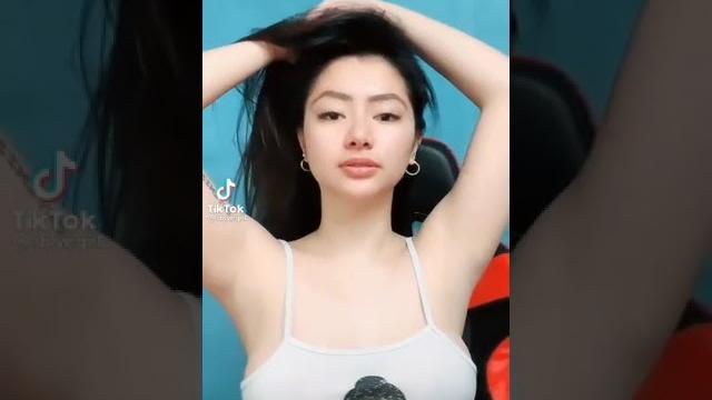 No bra ...sexy and beautiful No bra ...sexy and beautiful