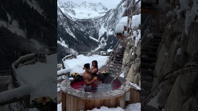 E essa banheira com vista para os alpes italianos? #italia #viagemdecasal #shortsbrasil E essa banheira com vista para os alpes italianos? #italia #viagemdecasal #shortsbrasil