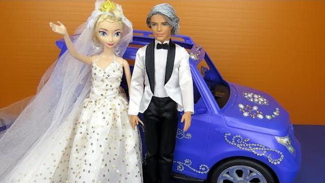 Elsa's wedding ! elsa and anna toddlers at the church - lots of princesses invited - dresses - gowns Elsa's wedding ! elsa and anna toddlers at the church - lots of princesses invited - dresses - gowns