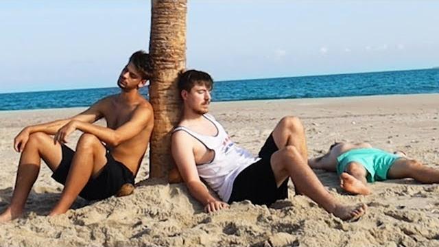 Surviving 24 hours on a deserted island Surviving 24 hours on a deserted island