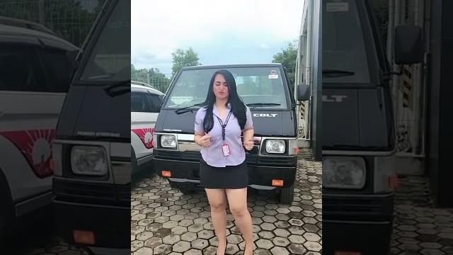 Tante cantik goyang hot #shorts Tante cantik goyang hot #shorts