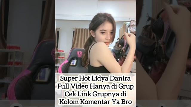 Hot lidya danira mango live goyang ebot super seksi Hot lidya danira mango live goyang ebot super seksi