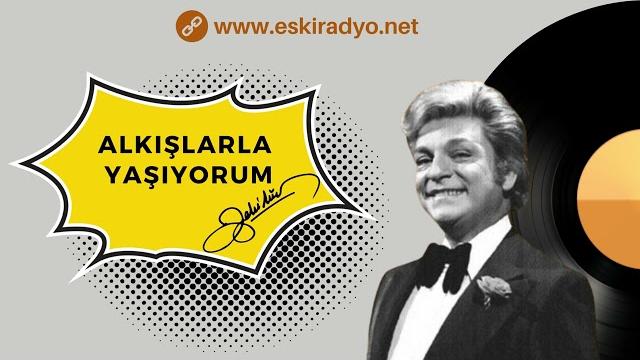 Alkışlarla yaşıyorum (zeki müren) orji̇nal ses Alkışlarla yaşıyorum (zeki müren) orji̇nal ses