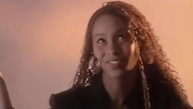 Corona - the rhythm of the night (official music video) Corona - the rhythm of the night (official music video)