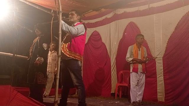 Alha rudal nach naina gadh ki ladai Alha rudal nach naina gadh ki ladai