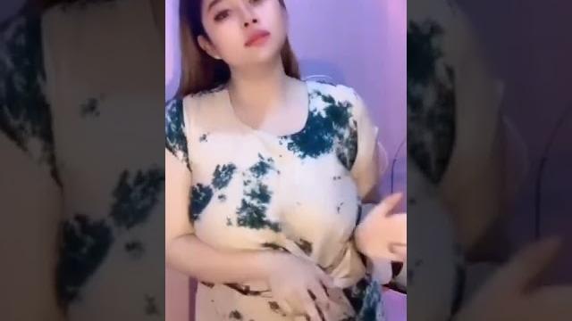 Toge nya gede goyang tik tok Toge nya gede goyang tik tok
