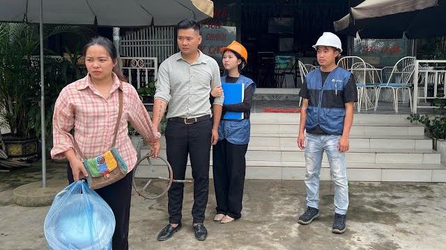 Poor single mother is taken care of by kind ceo jack - what will be the attitude of secretary sam? Poor single mother is taken care of by kind ceo jack - what will be the attitude of secretary sam?