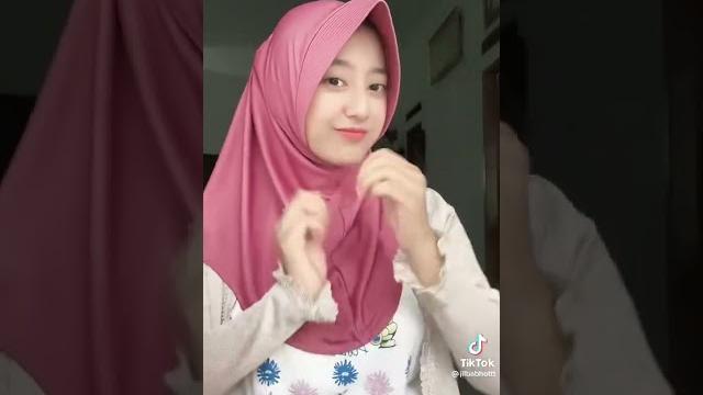 Senyum hijab #jilbab #cantik #jilbob #jilbabhot #hijabcantik #senyummusedekahmu #senyumcantik Senyum hijab #jilbab #cantik #jilbob #jilbabhot #hijabcantik #senyummusedekahmu #senyumcantik
