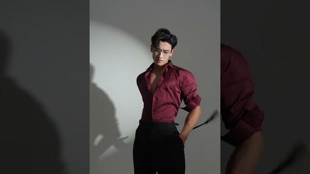 想跑?进来就别走了 #macho#腹肌#禁欲系#霸总 想跑?进来就别走了 #macho#腹肌#禁欲系#霸总
