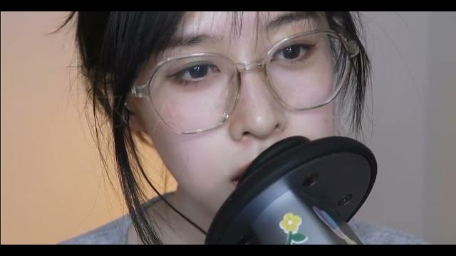 其实是椰子啦 由远到近呼吸asmr舔耳付费福利#评论区更多福利 其实是椰子啦 由远到近呼吸asmr舔耳付费福利#评论区更多福利