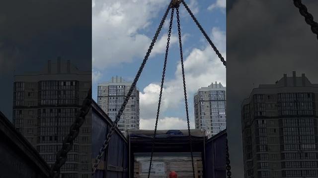 Выгрузка краном из под крыши прицепа! Выгрузка краном из под крыши прицепа!