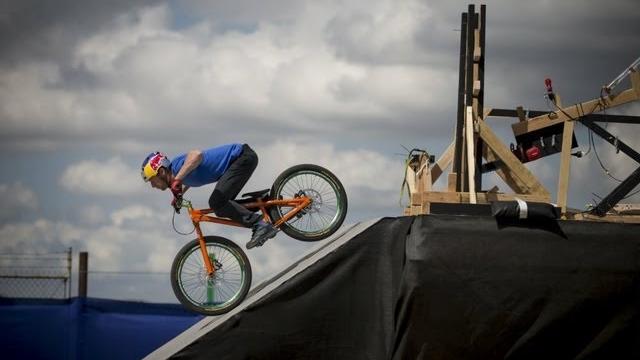 The athlete machine | red bull kluge The athlete machine | red bull kluge