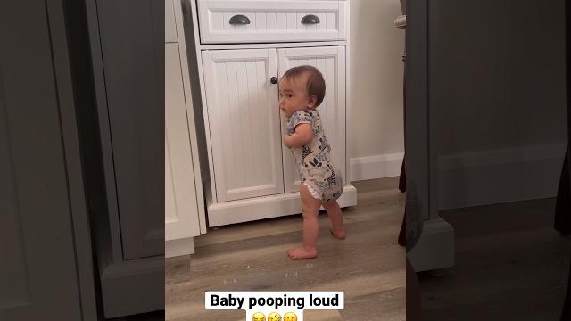 Baby pooping in the corner Baby pooping in the corner