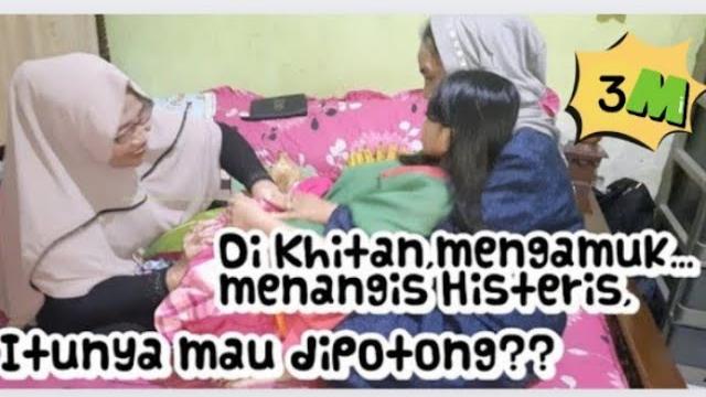 Sunat khitan perempuan ‼️ tradisi adat bugis Sunat khitan perempuan ‼️ tradisi adat bugis