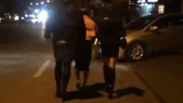户外变装绳艺中,有看出异样吗? 户外变装绳艺中,有看出异样吗?