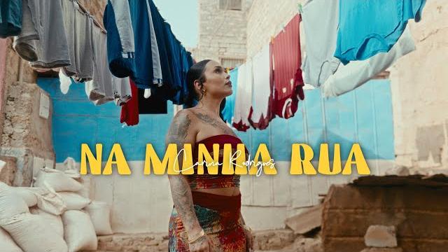 Carina rodrigues - na minha rua (vídeo oficial) Carina rodrigues - na minha rua (vídeo oficial)