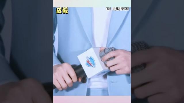 这几位男明星的手,我可以看一万遍!#肖战 苏点满满,#杨洋 骨节分明 这几位男明星的手,我可以看一万遍!#肖战 苏点满满,#杨洋 骨节分明