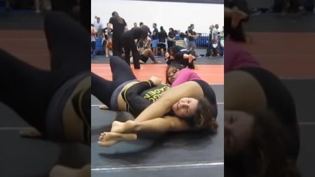 Chasity deleon headscissor Chasity deleon headscissor