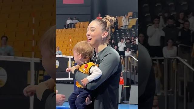 Baba kucağı gibisi yok. #zehragüneş #vakıfbank Baba kucağı gibisi yok. #zehragüneş #vakıfbank