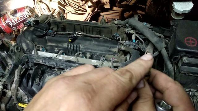 Kia cerato. замена свечей зажигания. Kia cerato. замена свечей зажигания.