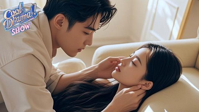 An innocent girl fell into the ceo's bathtub, and the two kissed passionately all night! An innocent girl fell into the ceo's bathtub, and the two kissed passionately all night!