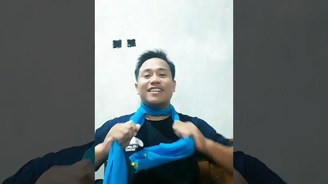 Trik sulap menembus leher #shorts #tutorial #sulap Trik sulap menembus leher #shorts #tutorial #sulap