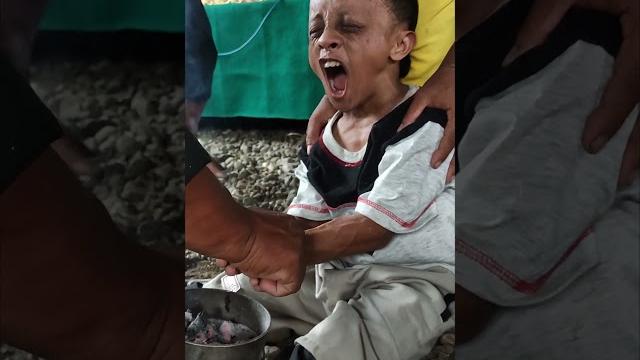 Teguh cilik kesurupan hantu apa ini Teguh cilik kesurupan hantu apa ini