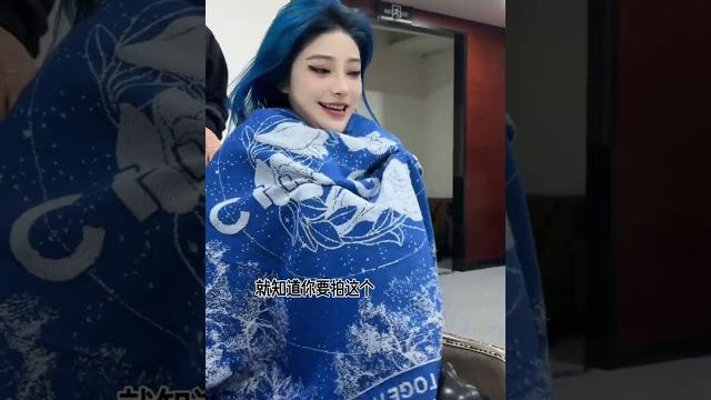 还好闪交的快剪发刺客刺不到我 御姐 还好闪交的快剪发刺客刺不到我 御姐