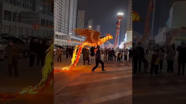 Big dragon kite flying #amazing #shorts Big dragon kite flying #amazing #shorts
