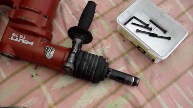 Hilti te 72 : how to repair a broken conrod. Hilti te 72 : how to repair a broken conrod.