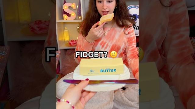 Real or fidget? *i pranked her* Real or fidget? *i pranked her*