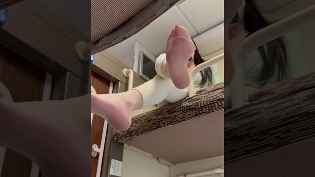 坐火车遇到这种不文明行为怎么办? 坐火车遇到这种不文明行为怎么办?