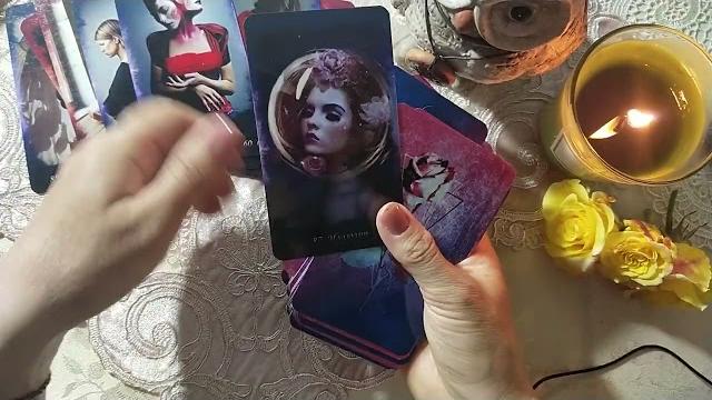 За что макрона ударила жена?таро онлайн. За что макрона ударила жена?таро онлайн.