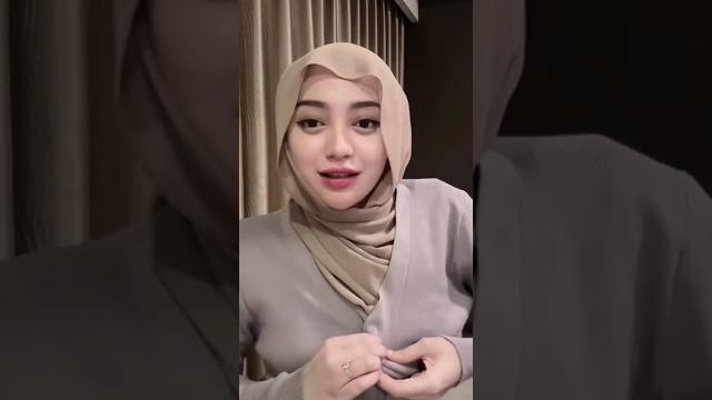 Eva nur asyifa lagi jualan kaka Eva nur asyifa lagi jualan kaka